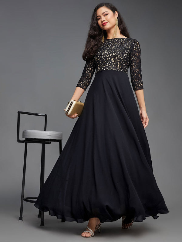 Women Self Design Side Pocketed Georgette Fit and Flare Dress